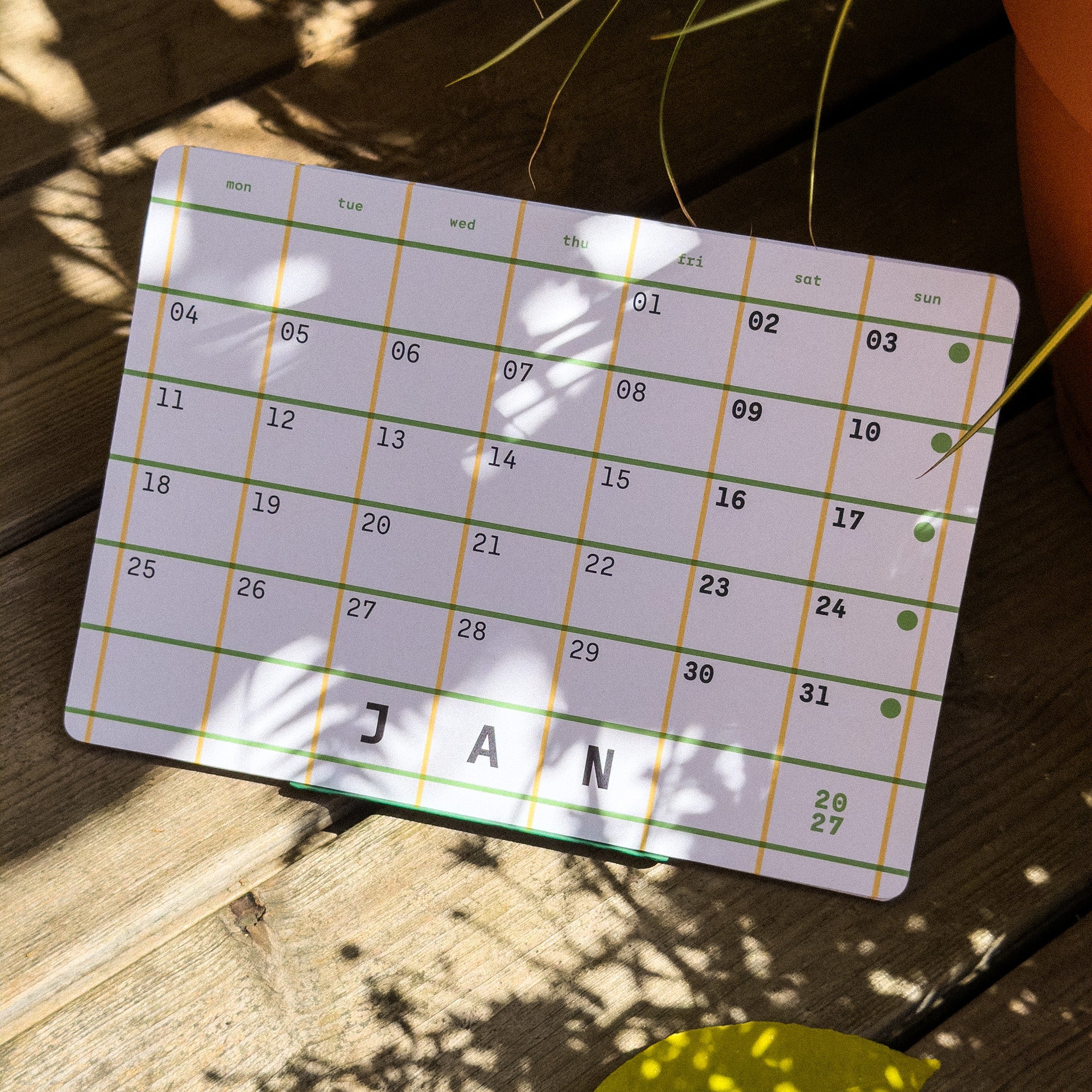 Academic Squared: 2026/27 monthly desk calendar